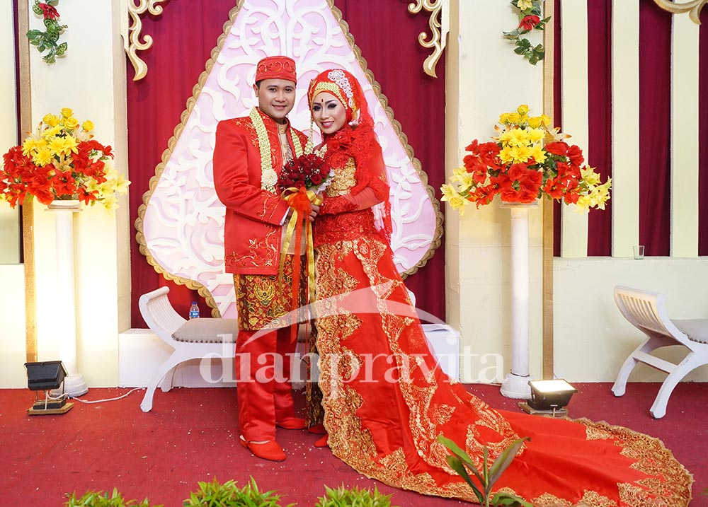Kebaya pengantin Semarang